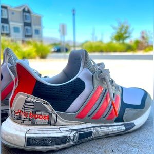 adidas Ultra Boost S&L Star Wars X-Wing
Men's - FW0536 - US
